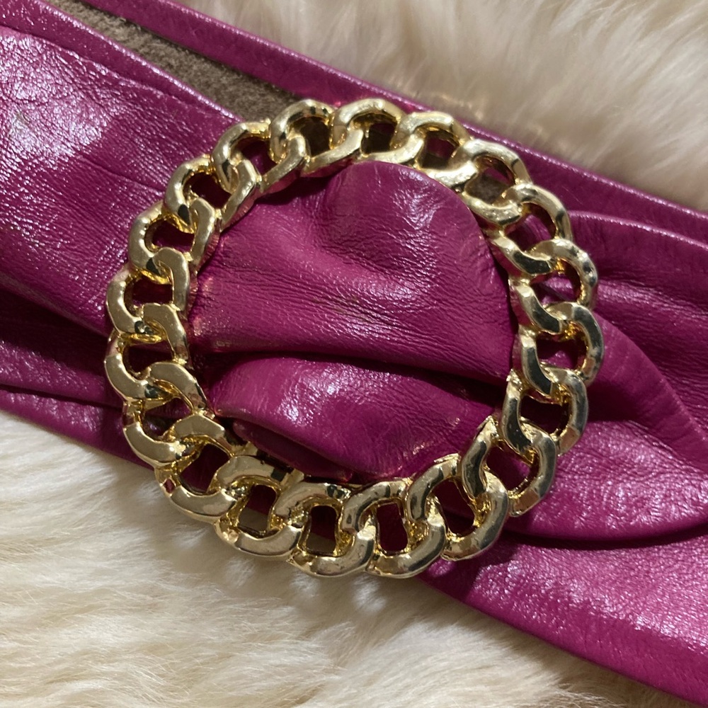 80s Lambskin Belt Fuchsia w/ Round Gold Chain Buckle Vintage
